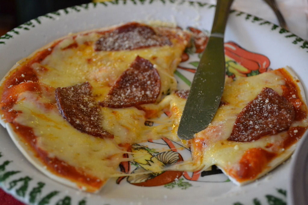 Pepperoni Pizza (by Tiara Castigarci)