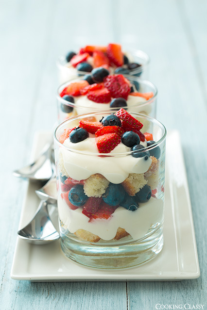 Cooking Classy Individual Berry Trifles[Recipe]