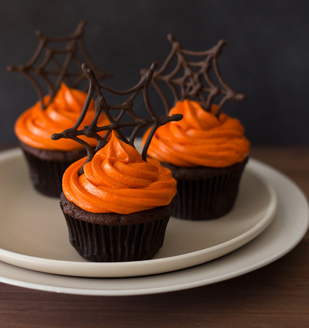 Pumpkin Chocolate Spiderweb Cupcakes