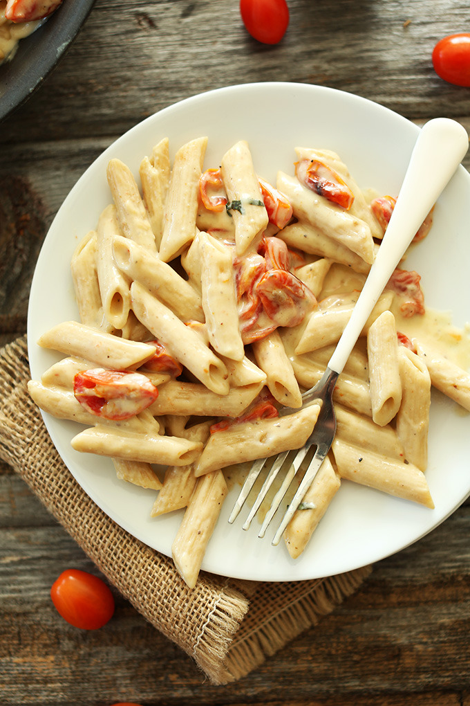 Garlic Pasta with Roasted Tomatoes